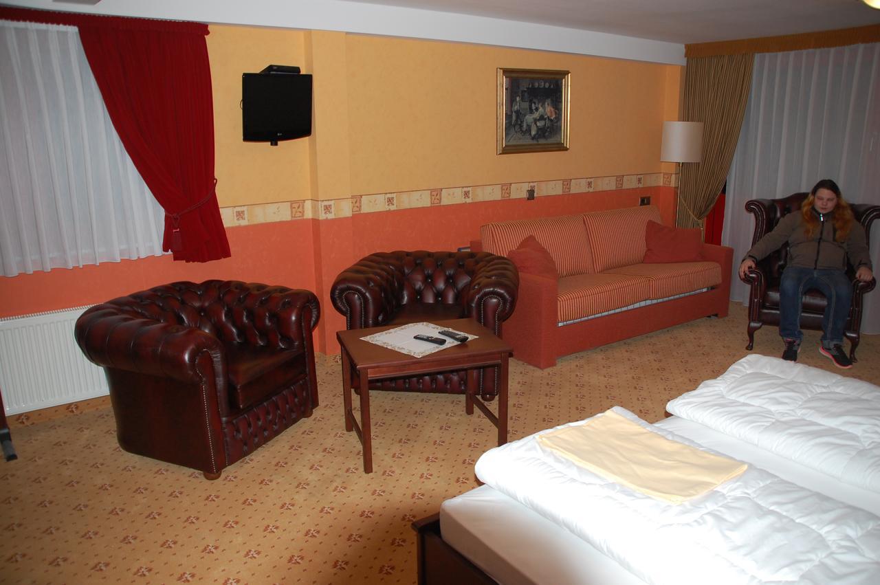 Kegel Tanz Palast Winterberg Hotel Bagian luar foto