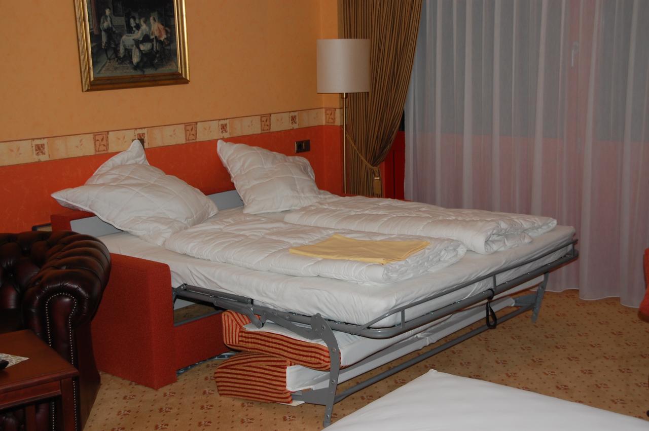 Kegel Tanz Palast Winterberg Hotel Bagian luar foto