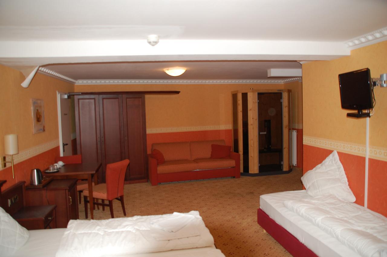 Kegel Tanz Palast Winterberg Hotel Bagian luar foto