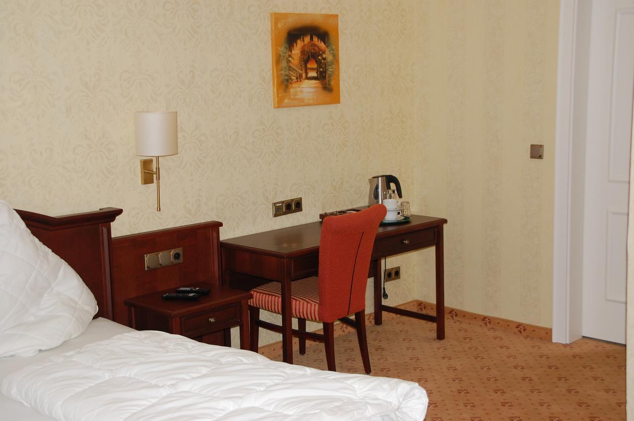 Kegel Tanz Palast Winterberg Hotel Bagian luar foto