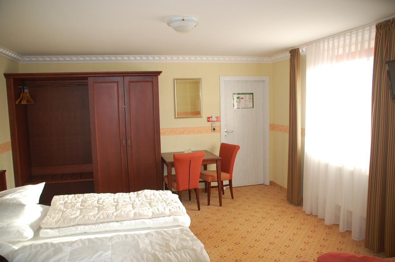 Kegel Tanz Palast Winterberg Hotel Bagian luar foto