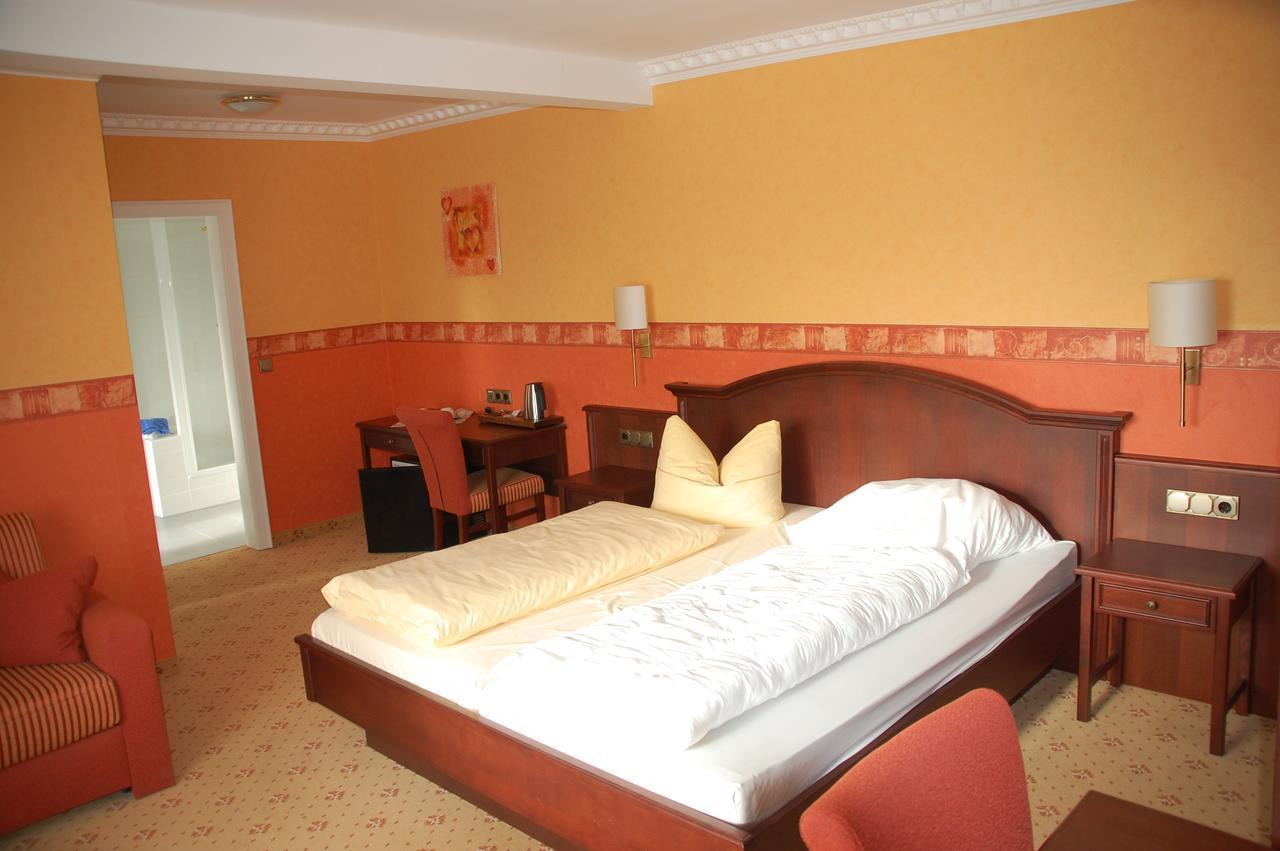 Kegel Tanz Palast Winterberg Hotel Bagian luar foto