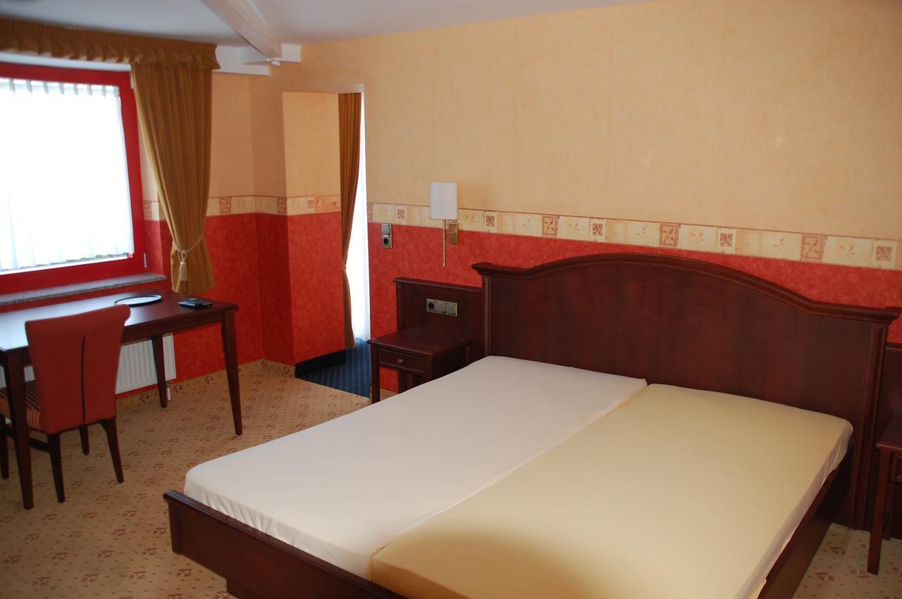 Kegel Tanz Palast Winterberg Hotel Bagian luar foto
