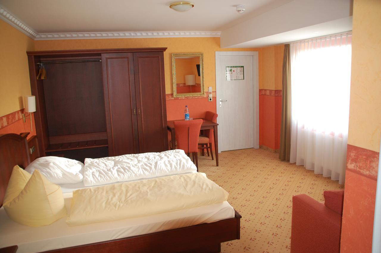 Kegel Tanz Palast Winterberg Hotel Bagian luar foto