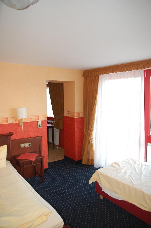 Kegel Tanz Palast Winterberg Hotel Bagian luar foto